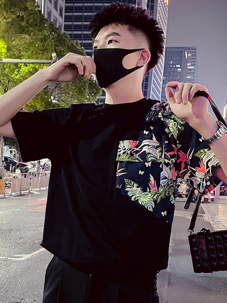 T82-P58 拼接青少年短袖男夏季2023新款圆领T恤设计感小众潮牌图片