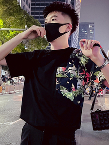 T82-P58 拼接青少年短袖男夏季2023新款圆领T恤设计感小众潮牌图片
