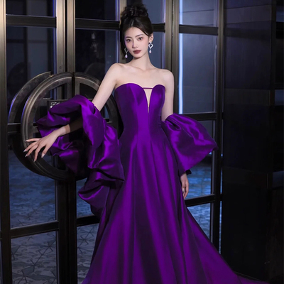 法式紫色缎面轻婚纱2023新款气质新娘结婚复古赫本显瘦拖尾礼服