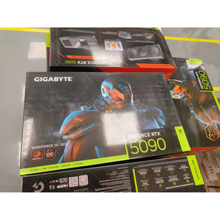 RTX5090 三风扇显卡 32g显存 全新盒包开封 3年保修 牌子随机发