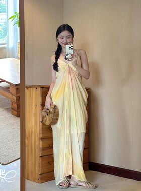 法式肌理感堆褶皱吊带裙艺术看展渐变色蓬蓬礼服海岛度假沙滩裙子