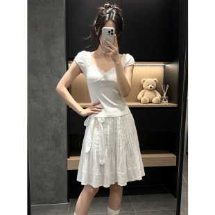 法式温柔风V领短袖T恤夏季气质高腰显瘦半身裙洋气套装