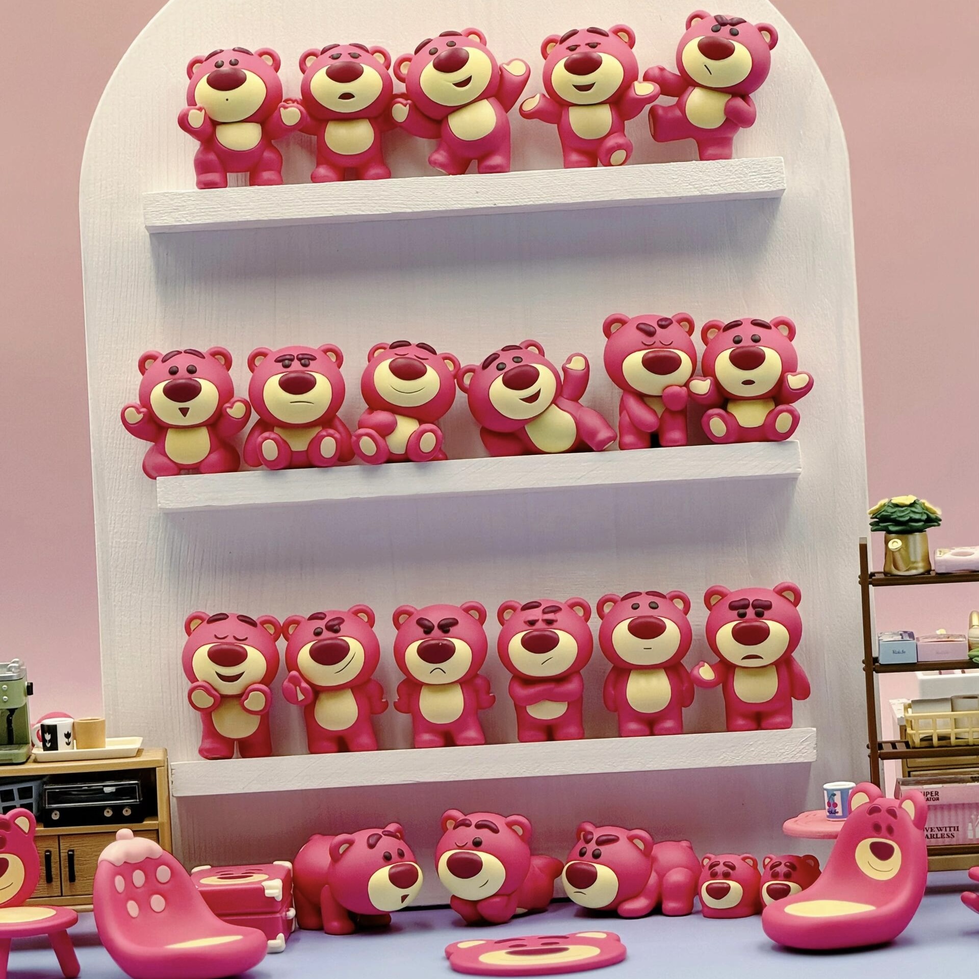 52TOYS草莓熊萌粒盲袋女生礼物