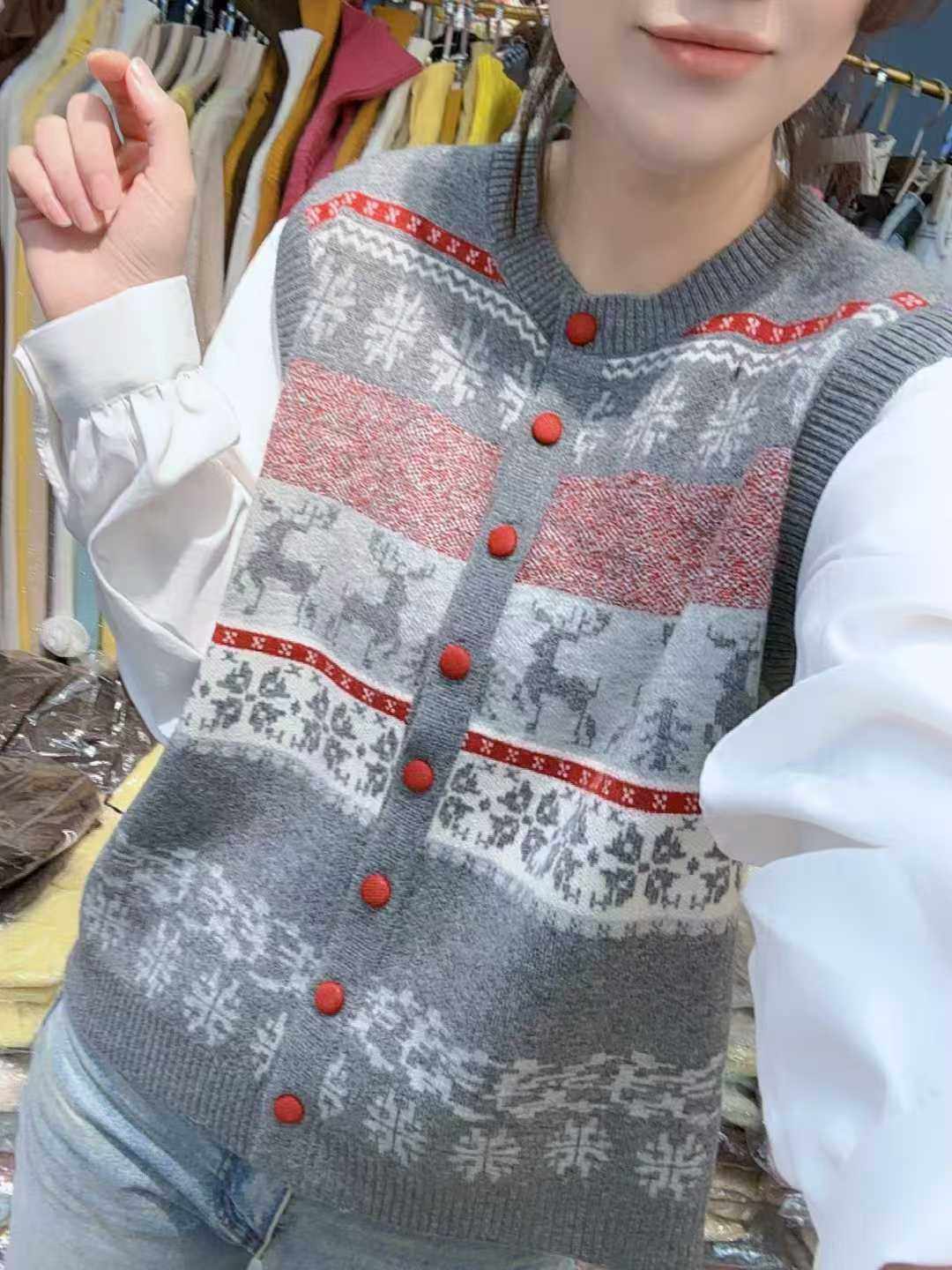 2025秋冬新款韩版宽松显瘦圆领长袖针织衫女休闲百搭上衣重工长袖