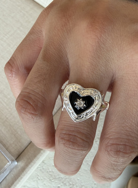 时尚新款金色暗黑哥特风黑色珐琅心形戒指滴油轻奢情侣指环