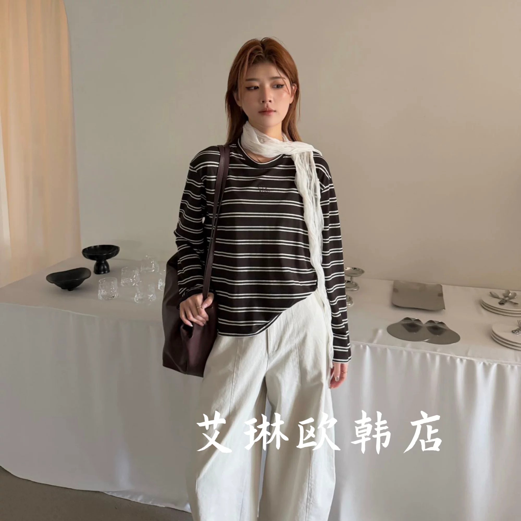 卡蔓诗OQQO MM716早秋新款简约休闲百搭条纹圆领刺绣长袖T恤女