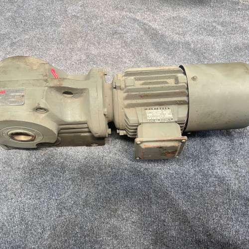 TGS带电机减速机TA57YSE801-4，速比75，功率0