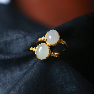 天然和田玉戒面纯银镶嵌款戒指 女款简约款戒圈饰品