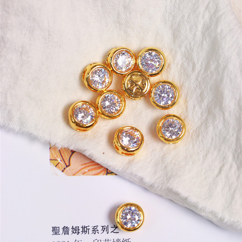18K金镶嵌锆石泡泡款吊坠 女款时尚AU750金挂坠K黄金锁骨挂坠饰品
