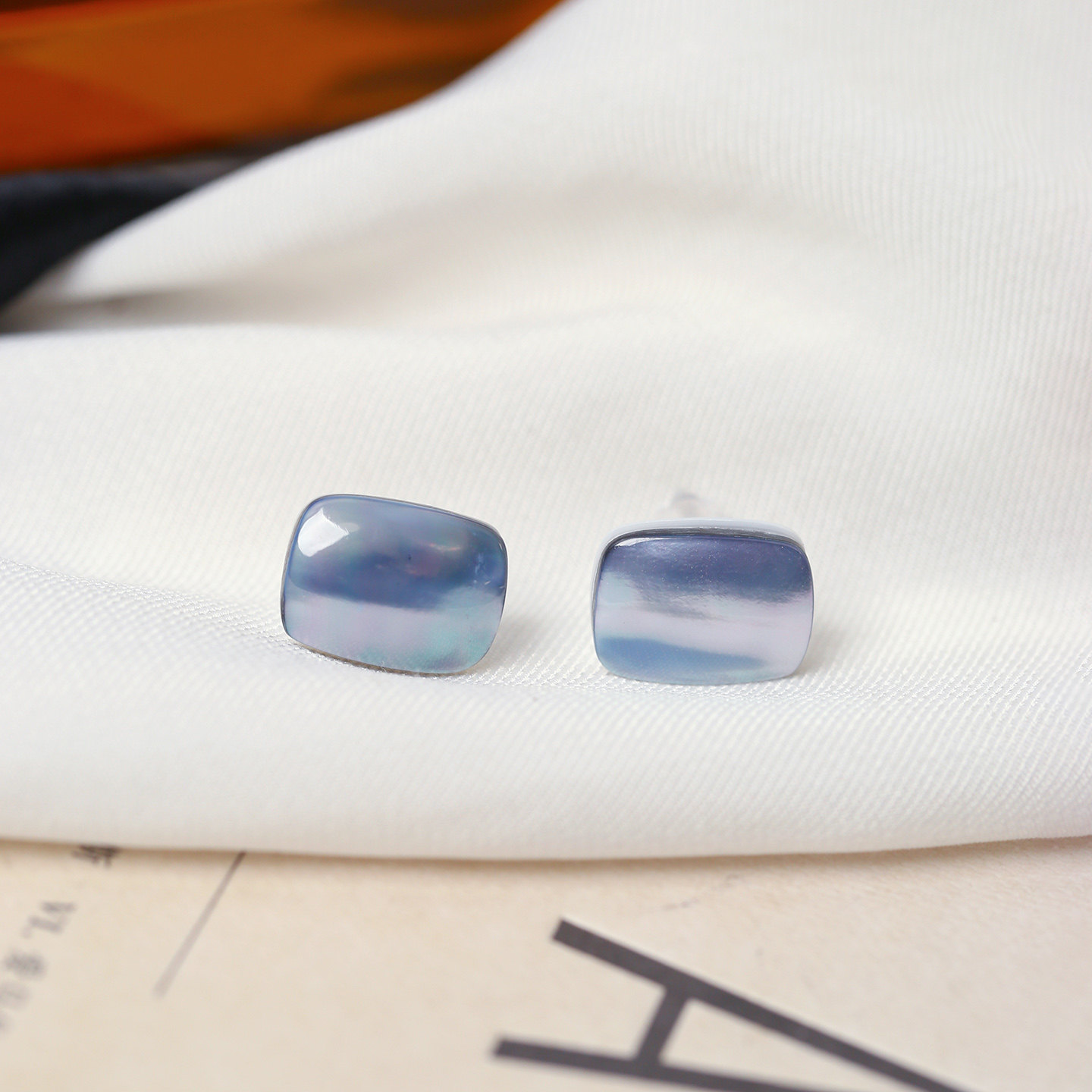 天然海水马贝珍珠纯银镶嵌款方形耳钉 女款高端珍珠耳饰饰品礼物