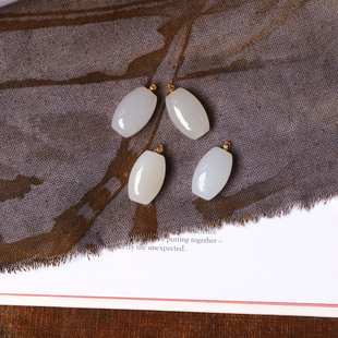 天然和田玉冰藕色18K金扣头镶嵌勒子款吊坠 女玉石锁骨链挂坠饰品