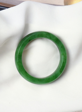 天然俄罗斯碧玉老料冰绿方条款手镯 颜色好 女款高端玉石妈妈镯子