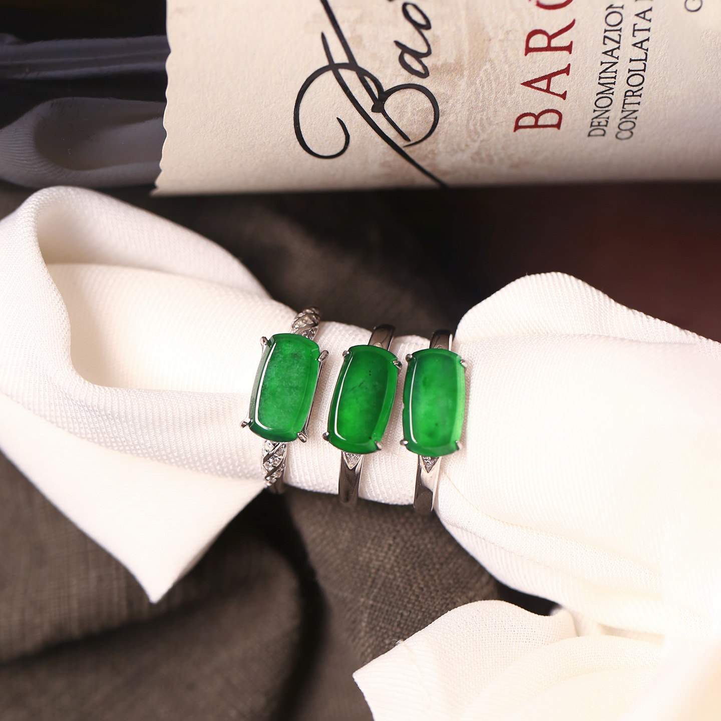 天然A货翡翠危料帝王绿马鞍戒面纯银镶嵌款戒指 女款翡翠指环饰品