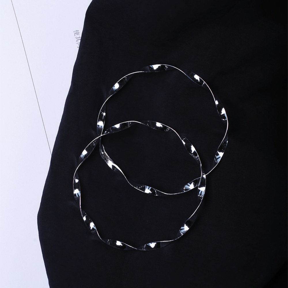 999足银莫比乌斯环款手镯