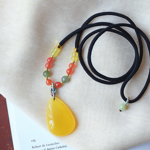 天然俄料蜜蜡鸡油黄水滴款吊坠 女款琥珀吊坠毛衣链饰品礼物