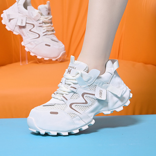 老爹鞋女2026新款春季网面透气女鞋厚底百搭运动鞋配阔腿裤的鞋子