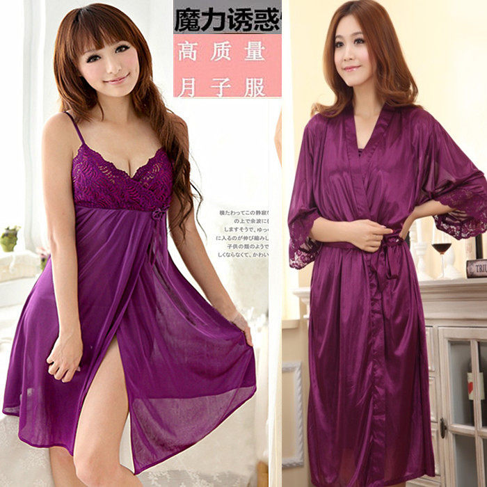 Peignoir jeunesse Sexy femme dans un peignoir - Ref 591156 Image 1