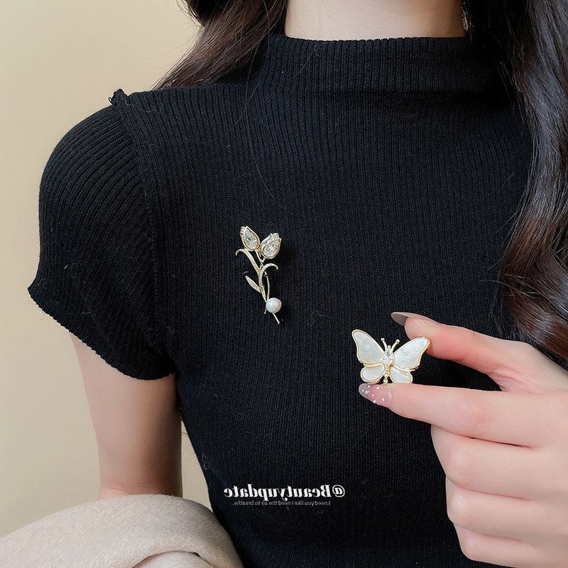 14真金电镀锆石郁金香蝴蝶胸针