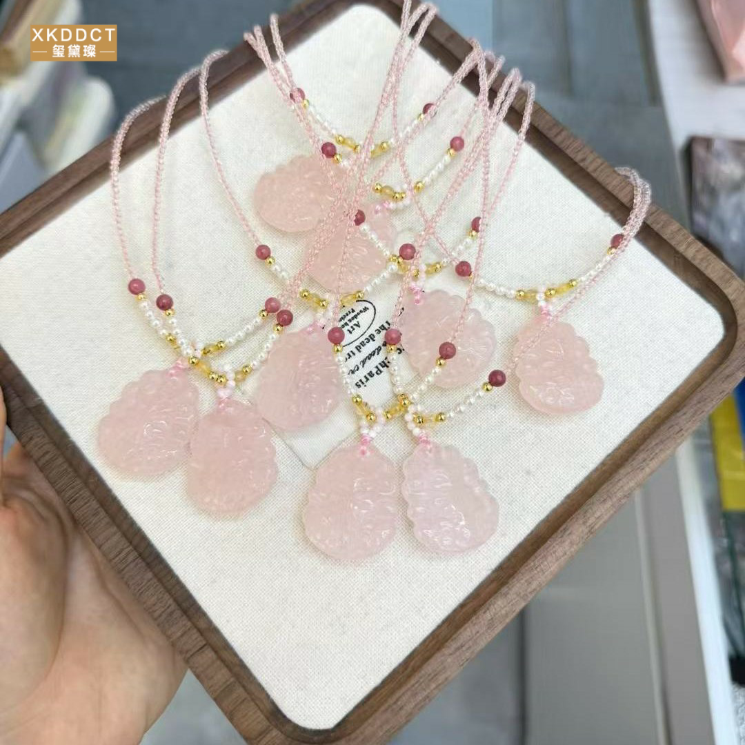XKDDCT新中式石玉粉色如意大佛珍珠骨项链显白女吊坠夏圆珠链IZq