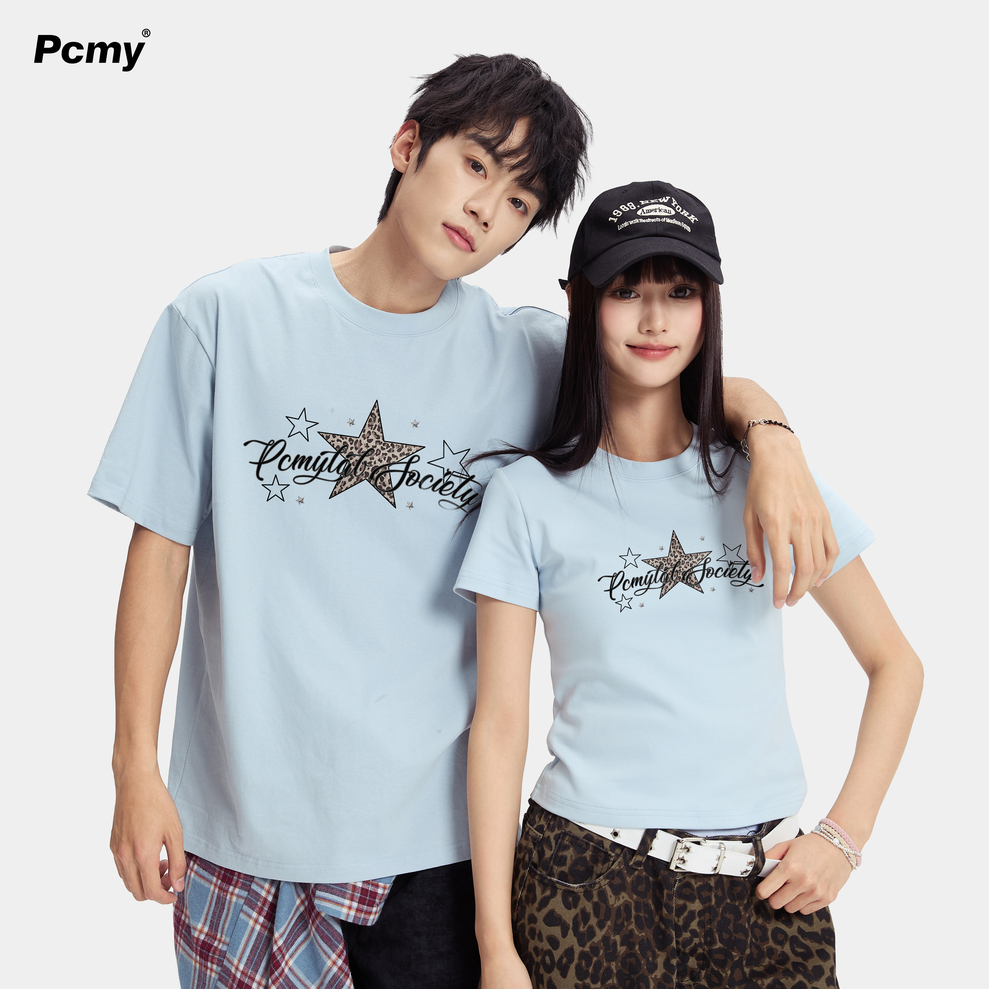 PCMY豹纹字母情侣装夏2026新款短袖T恤男女潮牌印花蓝色上衣半袖