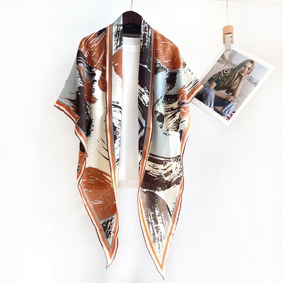 幻色之境真丝羊毛秋冬披肩女围脖印花披肩撞色涂鸦保暖丝毛三角巾