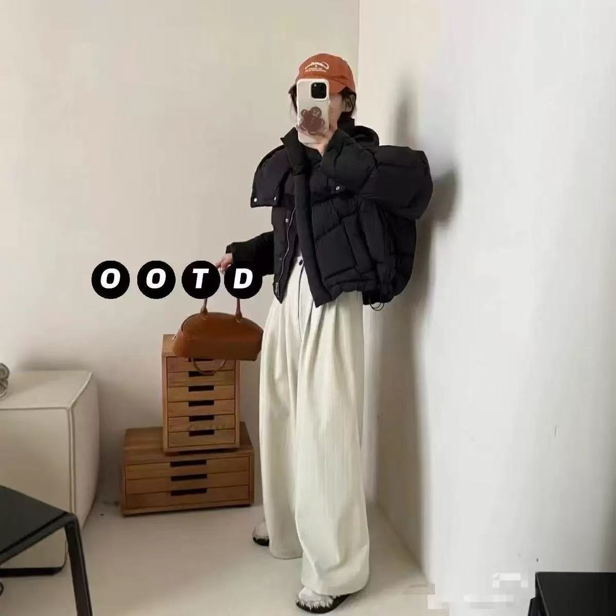 帽鹅绒短款羽绒服~只有3件