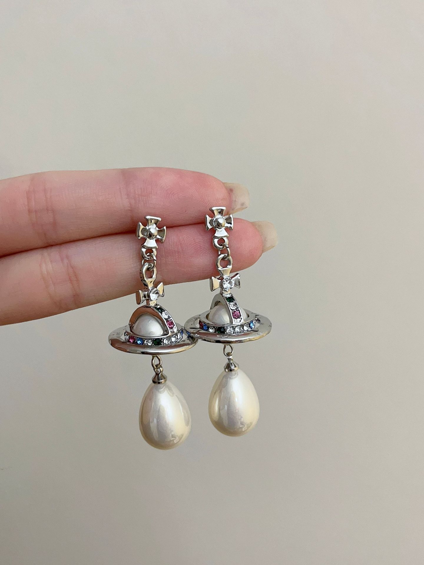 thumbnail for Ouyang Nana with the same style of the Queen Mother color inlaid zircon Saturn flying saucer water drop pearl earrings tassel planet earrings