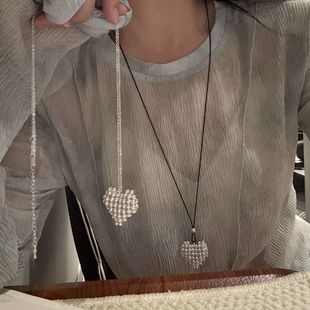 ins博主同款 手工串珠毛衣链配饰女 设计感爱心项链女简约气质长款