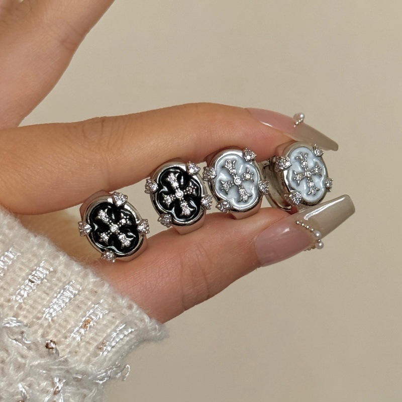 小众设计金色珐琅滴油十字架圆形小耳扣 个性嘻哈潮酷耳环耳饰女