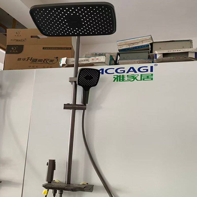 枪灰色全铜淋浴花洒套装增压喷头恒温淋雨沐浴家用浴室卫生间龙头