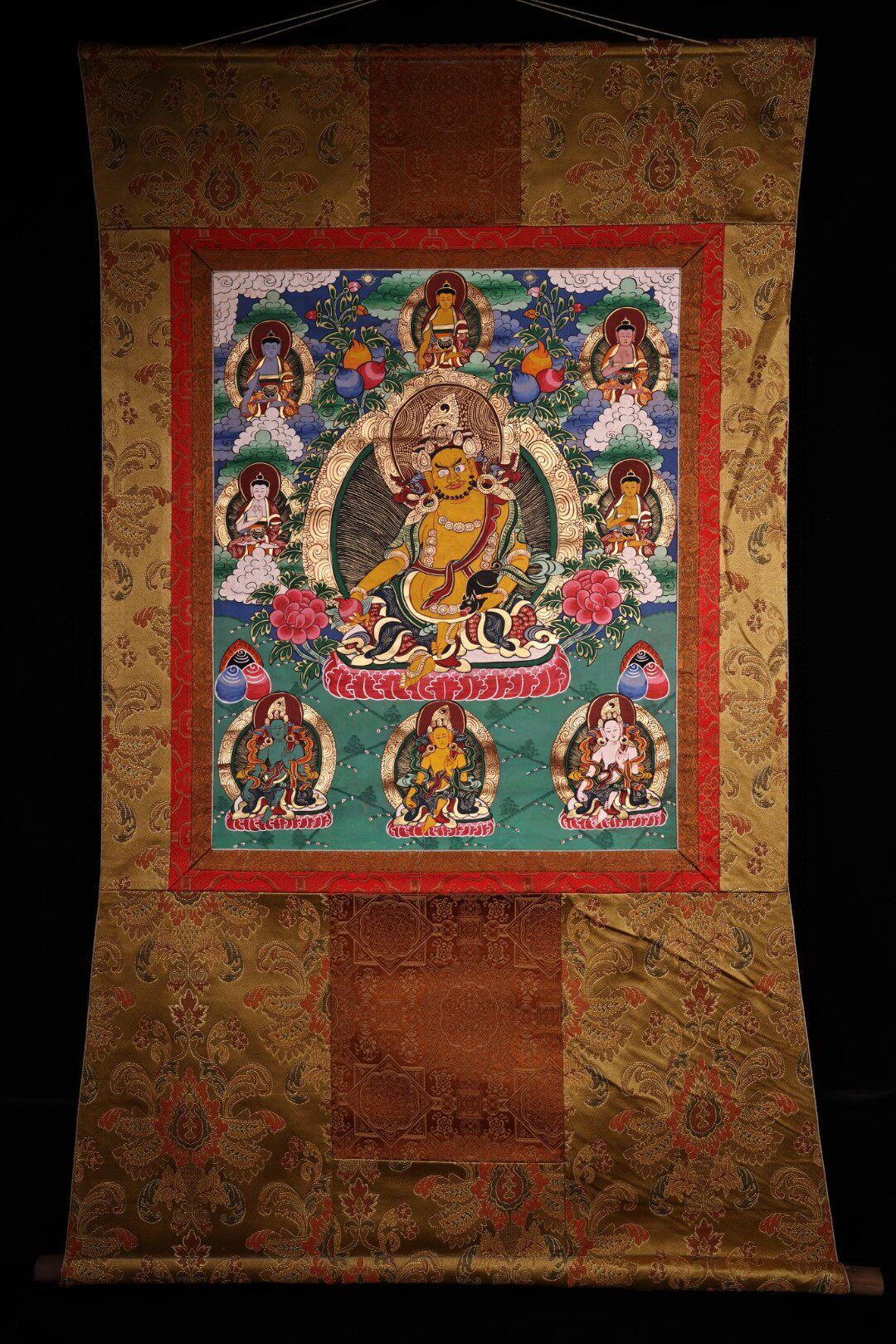 西藏手绘唐卡天然矿物颜料手工彩绘描金黄财神佛画佛像装壁挂饰