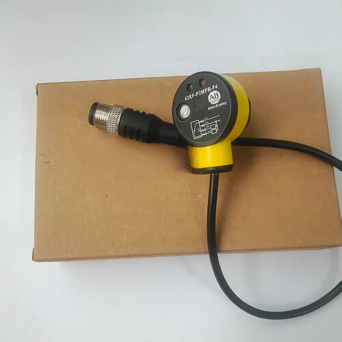 接近开关 42EF-P2RCB-G4 A2 42EF-P2MPB-F4 Y4 B1RFBE-G4质量保证