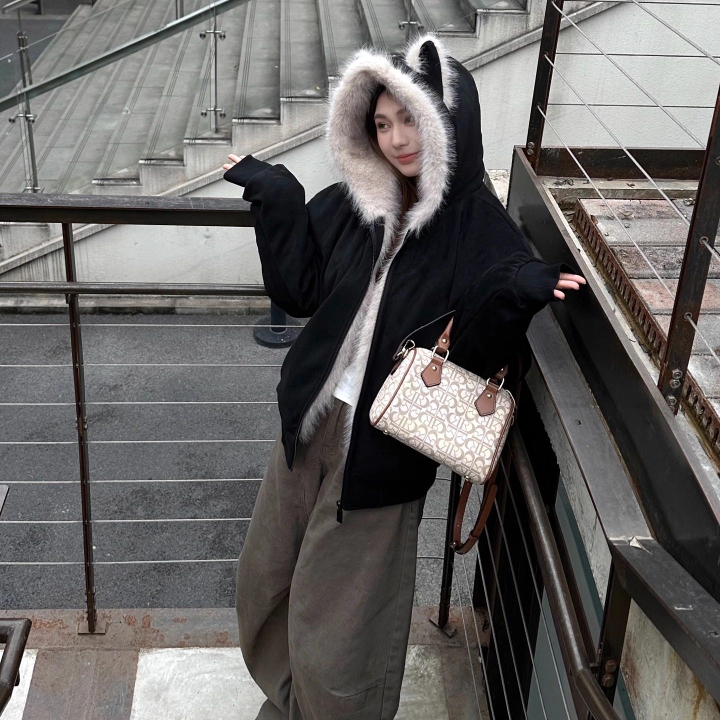 超好看猫耳连帽复古座山雕加厚棉衣外套女2025冬季新款毛茸茸棉服,女装/女士精品,棉衣/棉服,淘宝优惠券,粉丝福利购,淘宝优惠卷