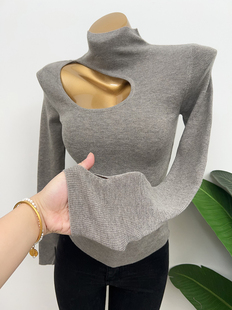 秋冬也小心机！设计感镂空高领羊毛针织衫长袖打底上衣内搭女2023