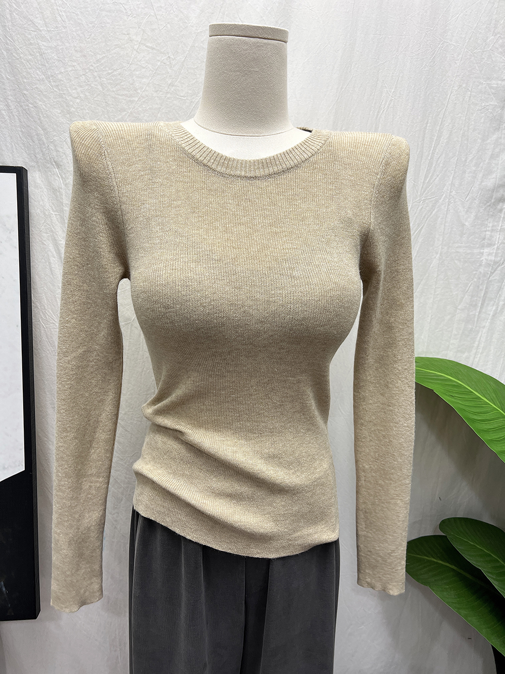 色系好看~套头针织打底衫