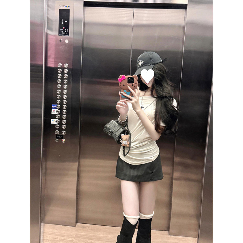 1*1随心裁白色斜肩短袖T恤女十字