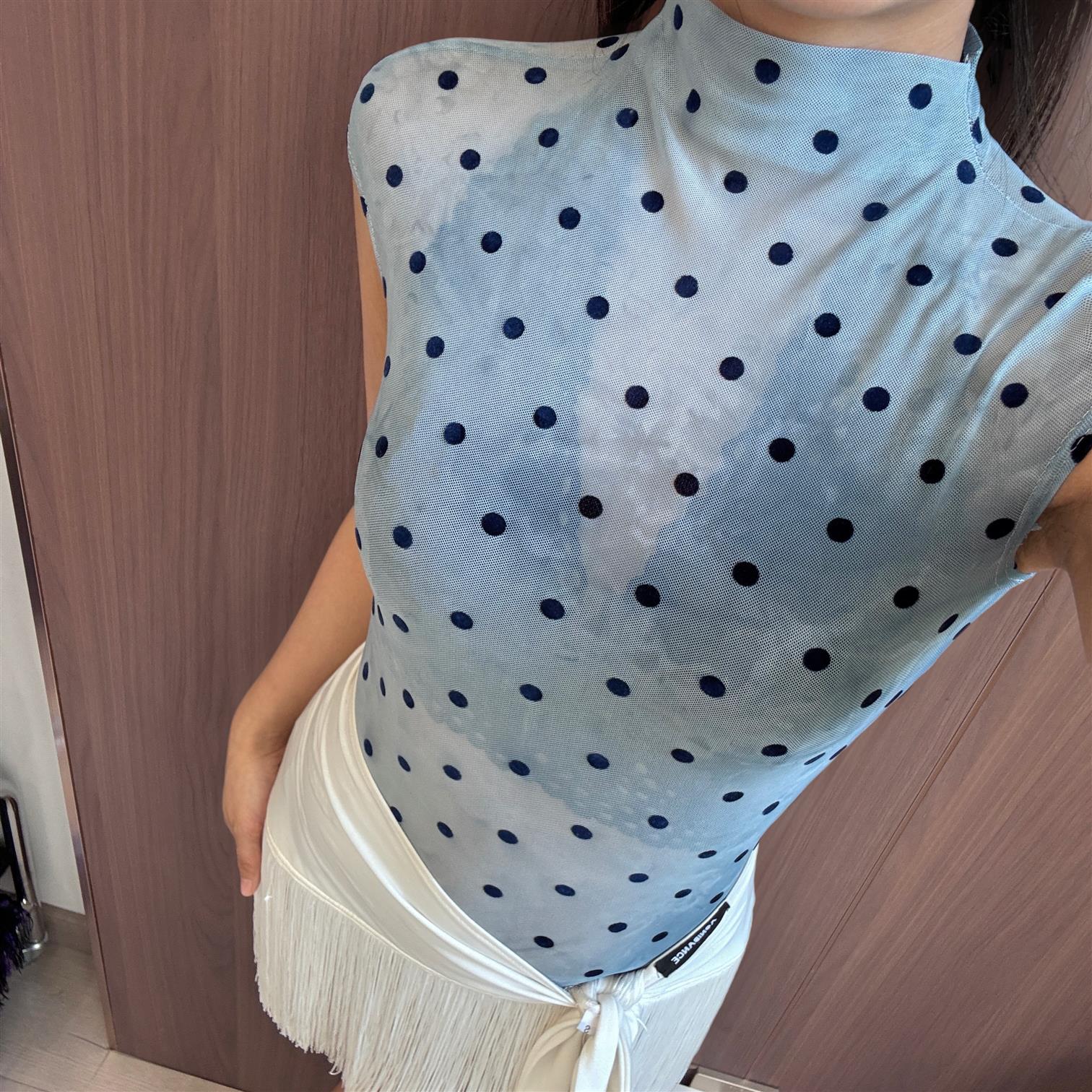 波点网纱*春夏款拉丁舞上装短袖网纱透视舞蹈服Q116