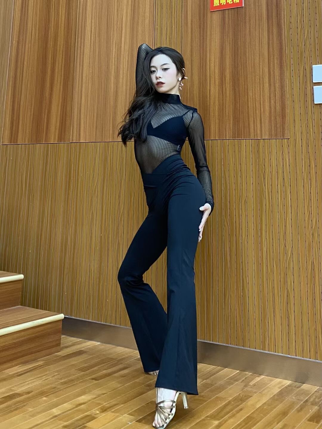 新款拉丁舞服成人女上衣性感长袖百搭连体舞衣形体服喇叭裤高腰72