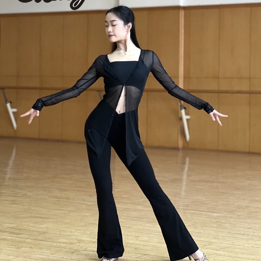舞服拉丁舞服练功服表演服黑长袖显瘦网纱开衫衬衫喇叭裤套装女