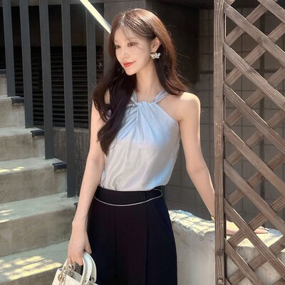 现货 度假风小众设计感交叉扭结挂脖露肩显瘦缎面吊带背心 两色