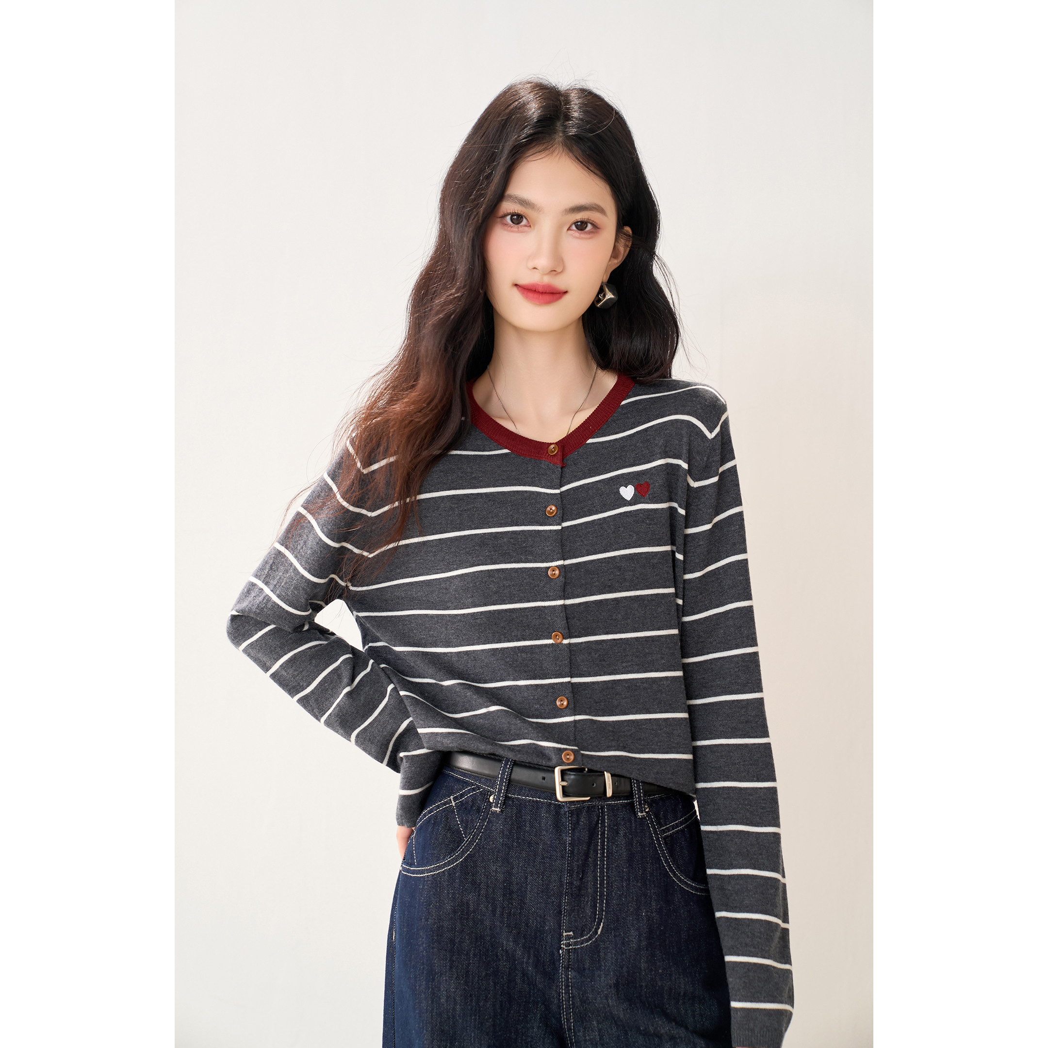 实拍现货新款针织衫女开衫条纹圆领长袖韩版学院风休闲短款小外套