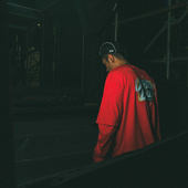 假两件圆领长袖 XPX T恤 SLEEVES 背部幻彩印花图案 周柏豪 DOUBLE