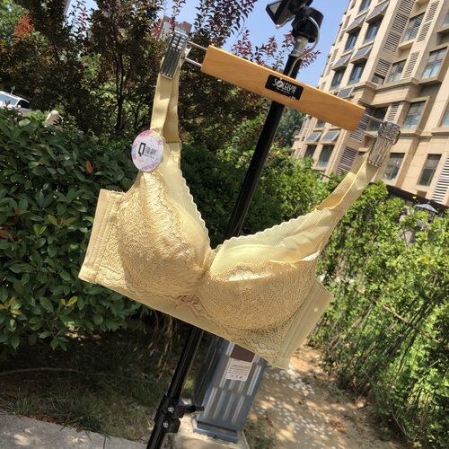 黄金中厚无痕透气佰莉佰美文胸