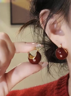 气质红色轻奢耳环高级感2024新款爆款耳扣耳钉纯银女小众独特耳饰