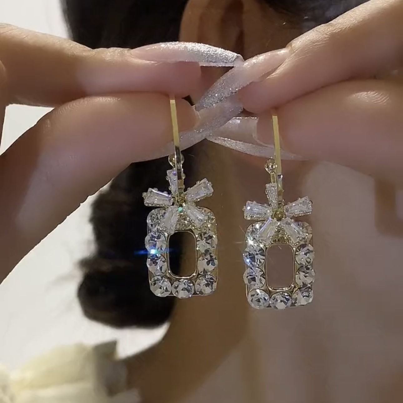 2023新款爆款满钻方块耳环