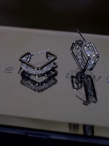 个性黑色镶钻耳圈耳环银针