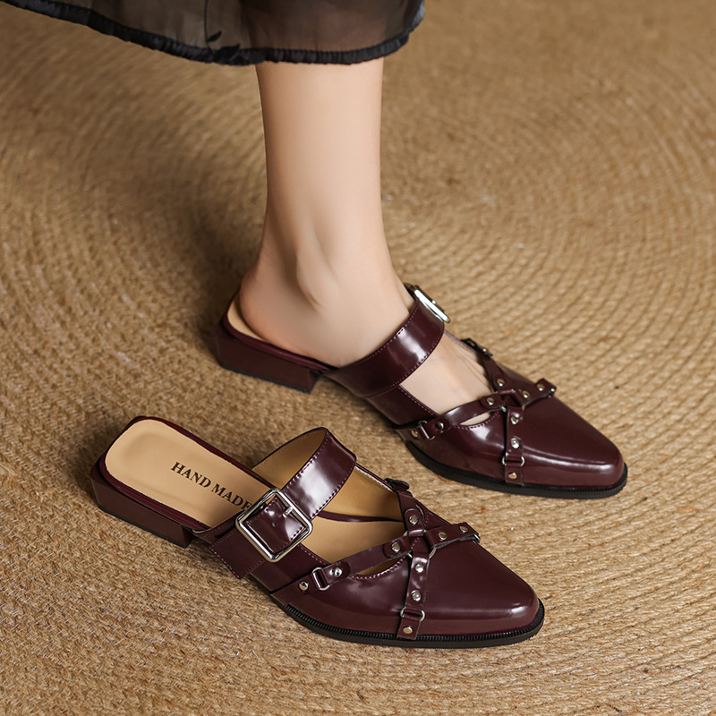 甜酷朋克~真皮交叉铆钉包头半拖鞋2025春秋季新款法式粗跟凉拖鞋