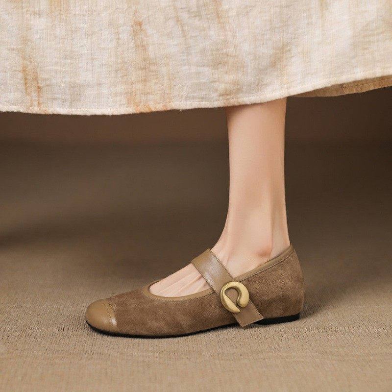 时尚舒适圆头真皮平底浅口魔术贴玛丽珍单鞋女2025新款夏季杏灰色
