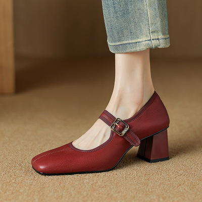 2024新款方头玛丽珍鞋一字扣棕色复古法式小皮鞋粗跟6cm单鞋高跟