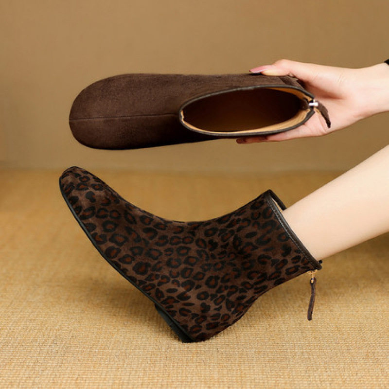 短靴子女士巨好看的配裙子美拉德2025新款早秋冬季平底豹纹黑棕色,运动/瑜伽/健身/球迷用品,广场舞鞋,淘宝优惠券,粉丝福利购,淘宝优惠卷